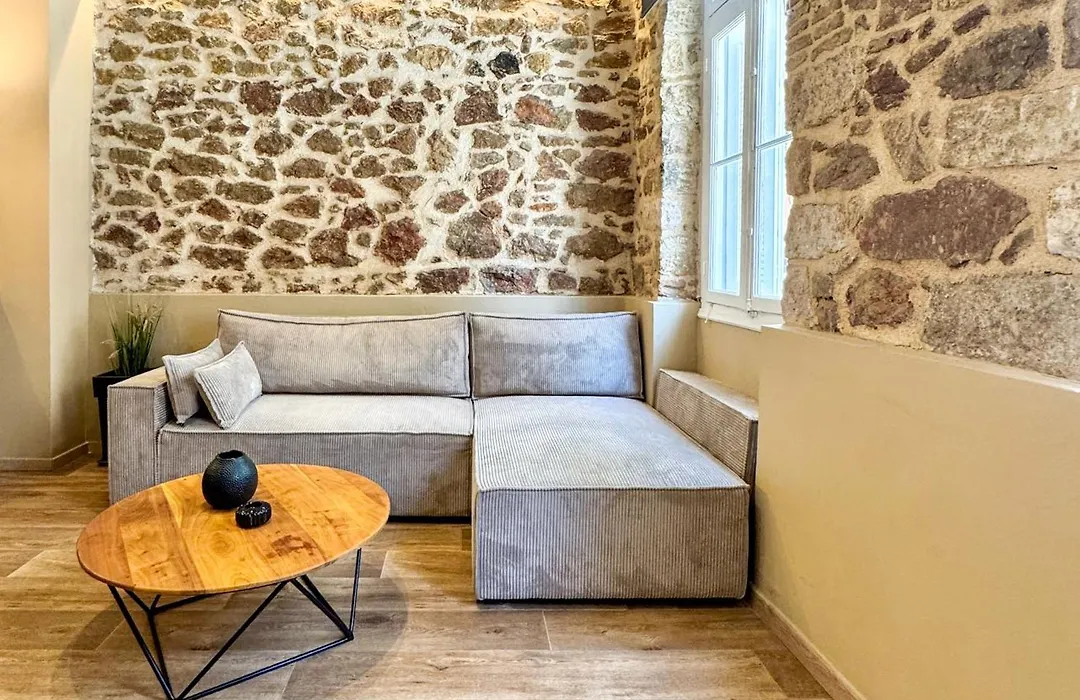 Noho Boutique , Premium Living Dikeou 8-1
